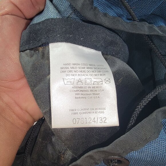 The North Face Adults Blue Black Hiking Backpack Camping Trails Summer Travel - Picture 5 of 8